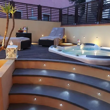Luxury Pula